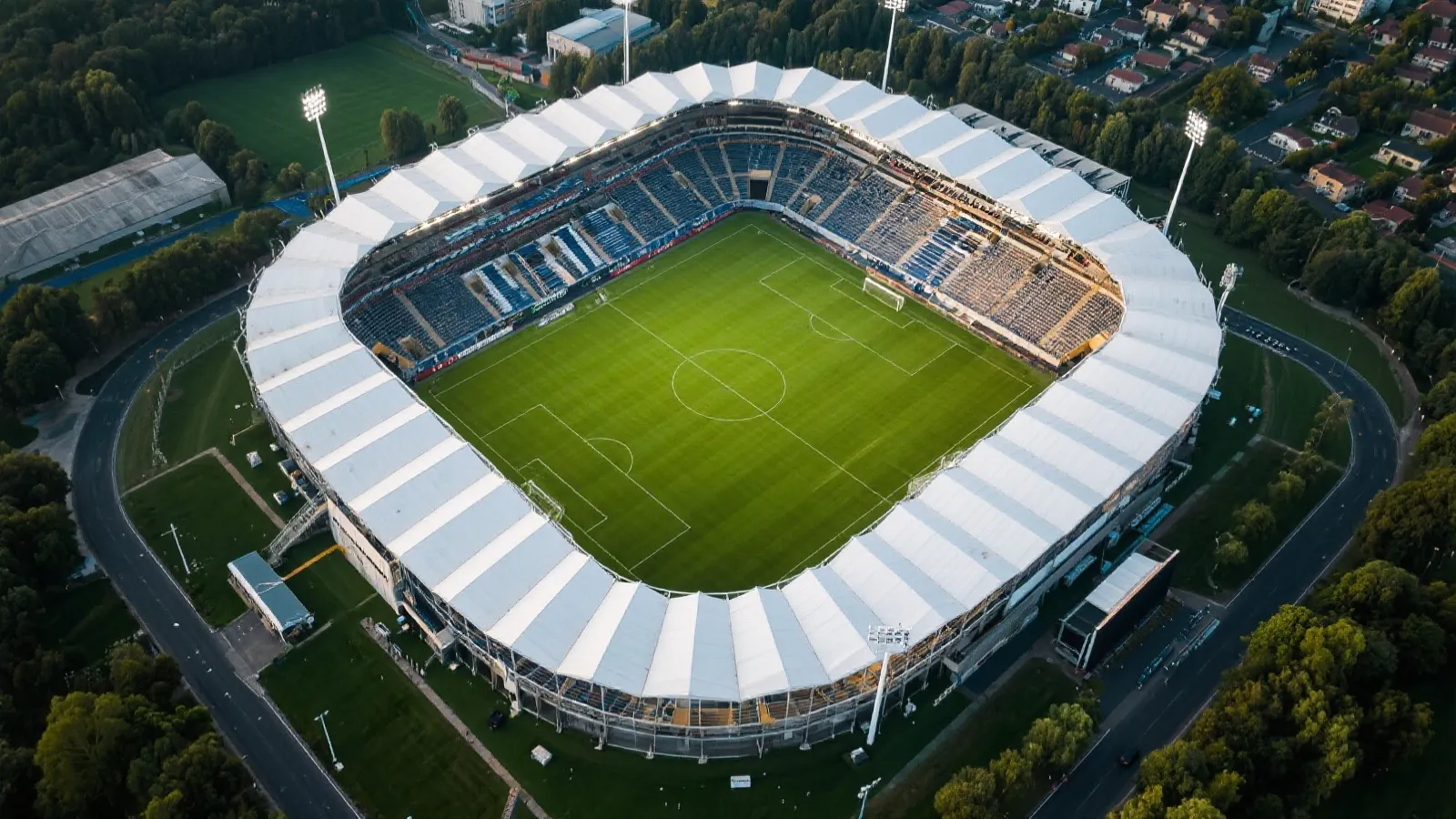 体育赛事现场图